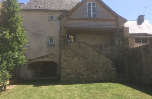 Calmont Casa | Gîte LA BASILIQUE, sleeps 4