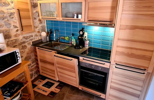 Gorges du Tarn Causses Cabaña | Gîte la Cardabelle -Gîte-Baño con bañera