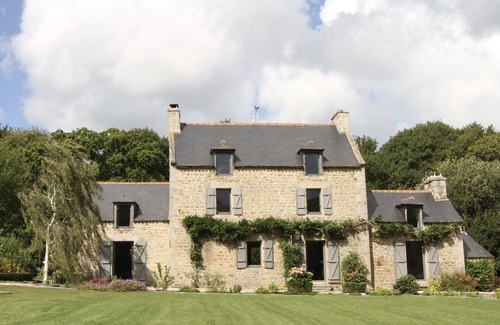 Quevert Casa | Gîte La Hunaudaye - Domaine du Bois Riou - swimming pool- Dinan-Dinard-Saint Malo