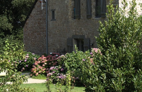 Quevert Casa | Gîte La Hunaudaye - Domaine du Bois Riou - swimming pool- Dinan-Dinard-Saint Malo