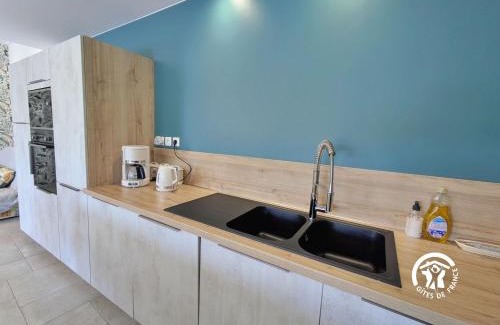 Crennes-sur-Fraubee Casa | Gîte la Maillardière, 2 personnes