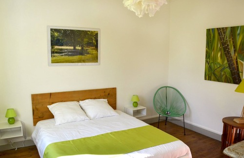 Montbron Casa | Gîte La Maison des Jardiniers