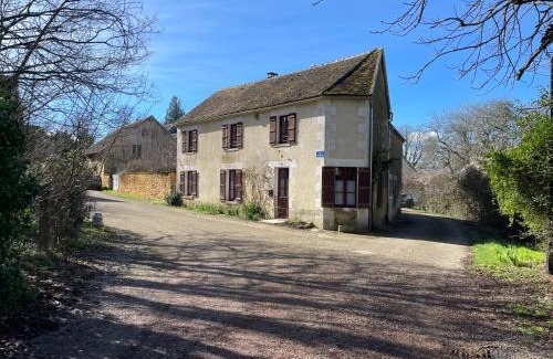 Perreuse Apartamento | Gîte La Maison des Poètes de 1 à 6 personnes à Treigny Perreuse