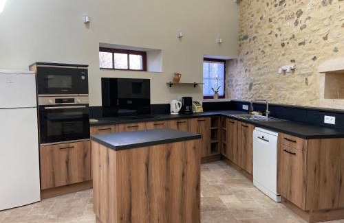 Perreuse Apartamento | Gîte La Maison des Poètes de 1 à 6 personnes à Treigny Perreuse