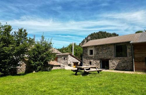 Yssingeaux Casa | Gîte la Pervenchère