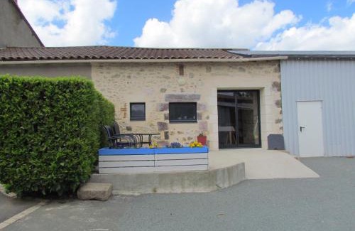 Montournais Casa | Gîte la petite maison
