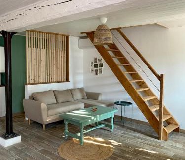 Prissac Casa | Gîte "La petite pompe" avec piscine et spa