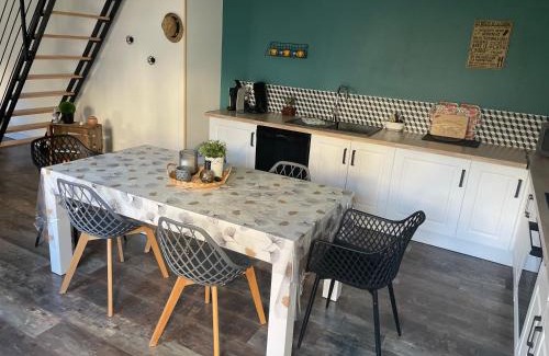Saint-Meme-les-Carrieres Casa | Gîte La Rive Gauche