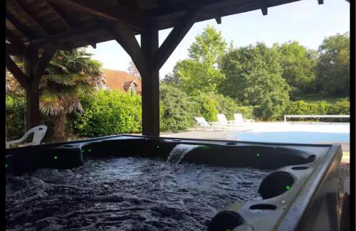 Martel Casa | Gîte le Cantou, Martel avec piscine & jacuzzi
