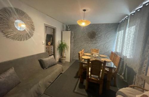 Allegre Apartamento | Gîte "Les Bambous" 6 personnes, prestations bien-être, salle et aire de jeux enfants