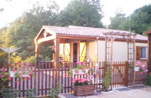Montmurat Casa | Gîte les Roziers