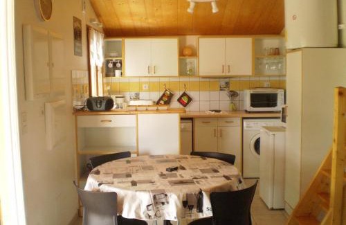 Montmurat Casa | Gîte les Roziers