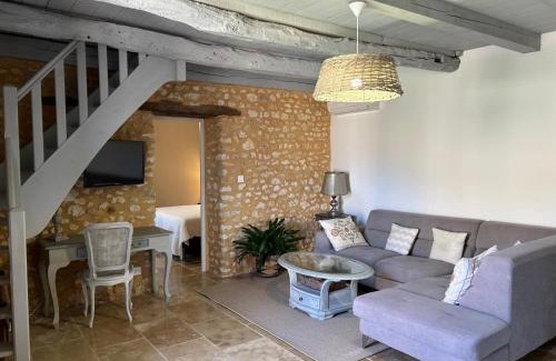 Saint-Amand-de-Vergt Casa | Gîte MERLANDE - à 600m de Plan d'eau de Neufont