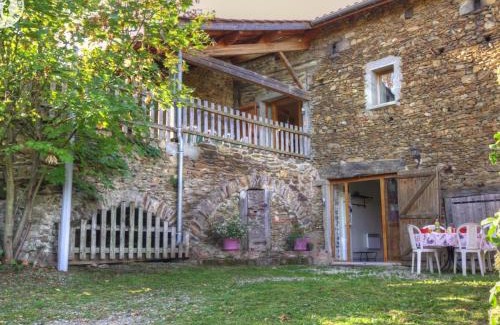 La Terrasse-sur-Dorlay Casa | Gîte moderne avec patio privatif, proche Parc du Pilat, idéal pour activités plein air et détente - FR-1-496-70