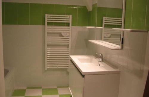 Averdon Casa | Gîte Moderne avec Piscine Chauffée entre Blois et Vendôme, Idéal Familles, Animaux Acceptés - FR-1-491-377