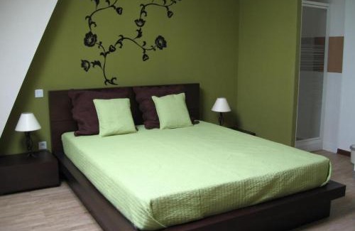 Averdon Casa | Gîte Moderne avec Piscine Chauffée entre Blois et Vendôme, Idéal Familles, Animaux Acceptés - FR-1-491-377