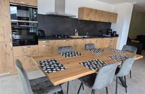 Le Val-d'Ajol Casa | Gîte Montagne avec Piscine Chauffée, Spa et Sauna - Les Roches - FR-1-589-656