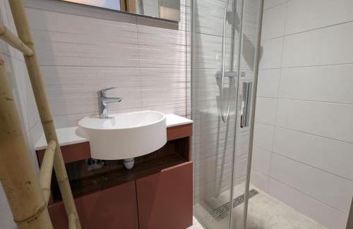 Le Val-d'Ajol Casa | Gîte Montagne avec Piscine Chauffée, Spa et Sauna - Les Roches - FR-1-589-656