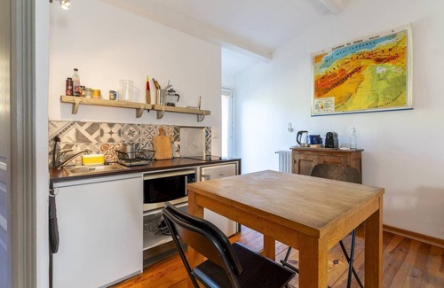 St.-Remy-de-Provence Cabaña | Gîte-NOMADE étage-Baño con ducha-Vista al Parque