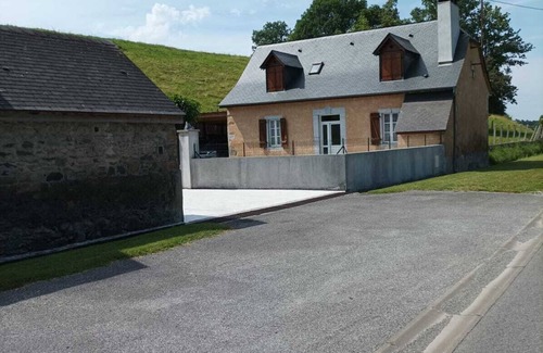 Asson Casa | Gîte Nouguè de bach, a small 2-star Béarnaise house