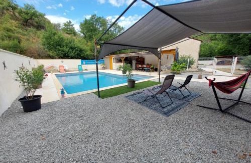 Saint-Vincent-Rive-d'Olt Apartamento | Gîte Orléo Appartement indépendant au cœur du Lot