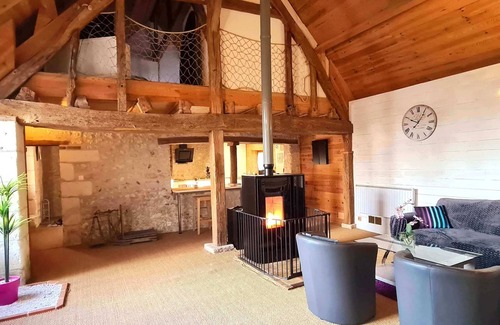 Mosnes Cabina | Gîte pour15 PERSONNES avec piscine et jacuzzi au coeur des châteaux de la Loire