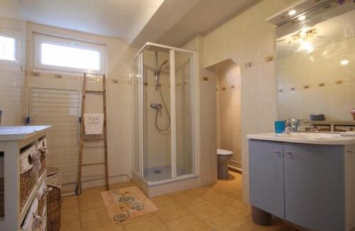 Champosoult Casa | Gîte rénové à la ferme, 4 chambres, jardin clos, WiFi, parking, animaux, activités nature à proximité - FR-1-497-27