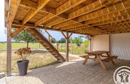 Meon Casa | Gîte rénové 2023 avec terrasse, proche Zoo de La Flèche, idéal motards, 6 pers, wifi, parking sécurisé - FR-1-622-60