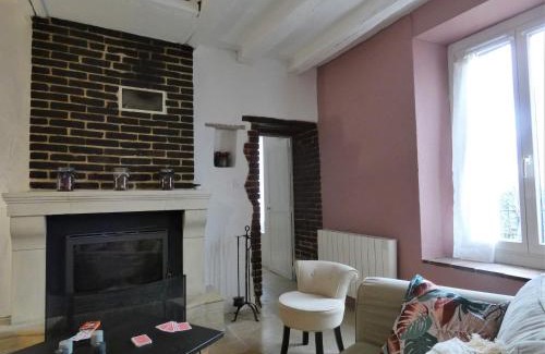Beaumont-les-Autels Casa | Gîte Rénové avec Jardin Clos et Terrasse - Idéal Familles/Amis, Eure-et-Loir, Proche Nogent le Rotrou - FR-1-581-104