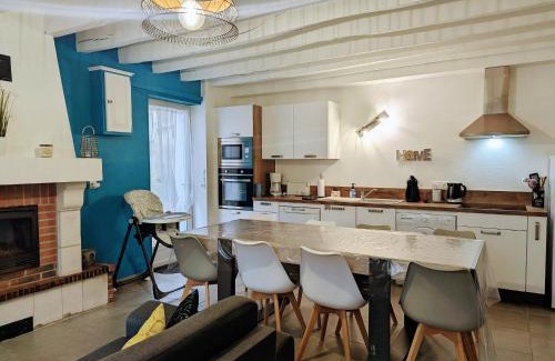 Faverolles Casa | Gîte rénové avec piscine chauffée près de Beauval, 10 pers., terrain de sport et nature. - FR-1-591-568