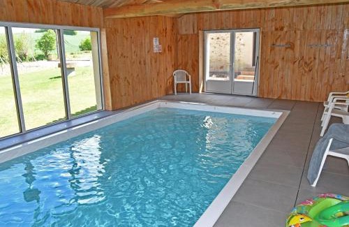 Cheffois Casa | Gîte rénové avec piscine intérieure, accessible PMR, en plein cœur du Bocage Vendéen. - FR-1-426-536