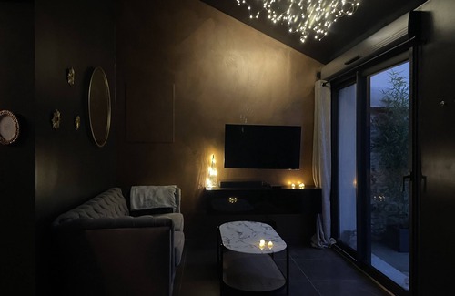 Pacy-sur-Eure Casa | Gîte Romantique Avec SPA et Accessoires Coquins