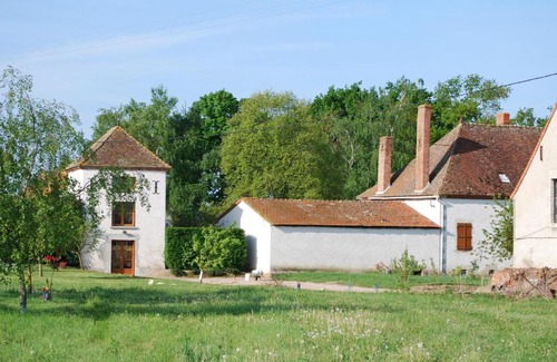 Saint-Pourcain-sur-Sioule Casa | Gîte Saint-Pourçain-sur-Sioule, 2 pièces, 2 personnes - FR-1-489-30