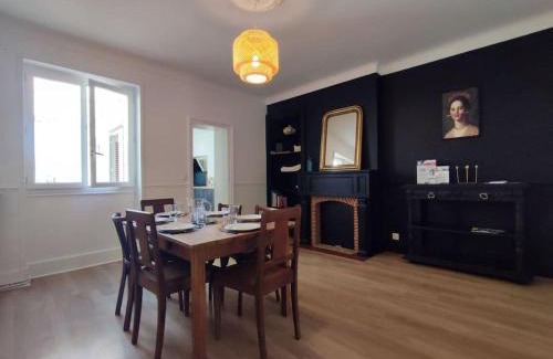 Chateauroux Casa | Gîte Saint-Denis - proche centre ville - jardin