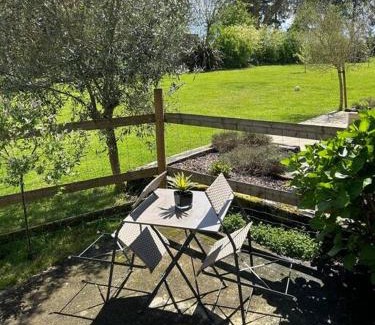 Saint-Ellier-du-Maine Apartamento | Gîte - Saint-Ellier-Du-Maine