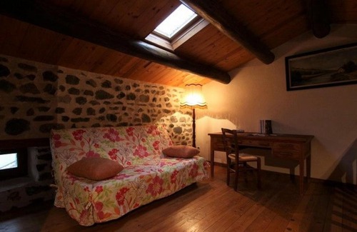 Saint-Julien-des-Chazes Casa | Gîte Saint-Julien-des-Chazes, 4 pièces, 8 personnes - FR-1-582-25