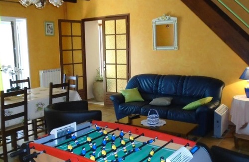 Saint-Martin-De-Lerm Casa | Gîte Saint-Martin-de-Lerm, 4 pièces, 4 personnes - FR-1-440-34