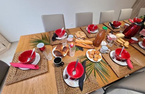 Lye Casa | Gîte spacieux près du zoo de Beauval avec cour privative, terrasse, et équipements complets - FR-1-591-371