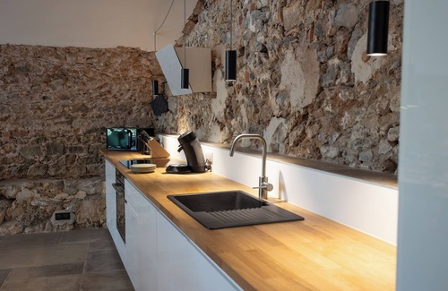 Gonfaron Casa | Gîte Syrah Confortable et Raffiné Pour 6 Personnes au Coeur D'un Vignoble Varois