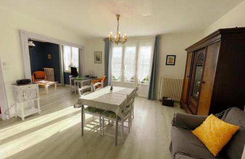 Muides-sur-Loire Casa | Gîte tout confort avec jardin près du Château de Chambord, idéal pour familles et amis - FR-1-491-372