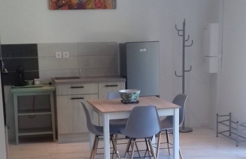 Saint-Vallier Casa | Gîte Tout Confort 4 Personnes au Calme