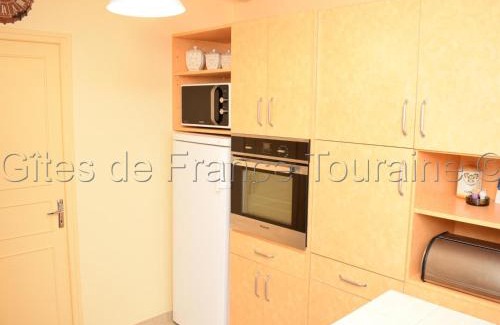 La Tour-Saint-Gelin Casa | Gîte Tout Inclus avec Jardin, Proche Richelieu, Idéal Familles, Animaux Acceptés - FR-1-381-434