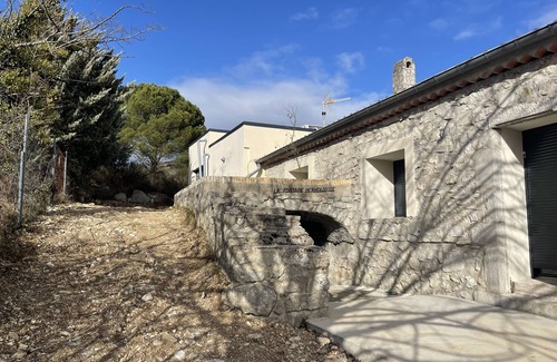 Alissas Casa | Gîtes Ardèche "La Fontaine Merveillouse"