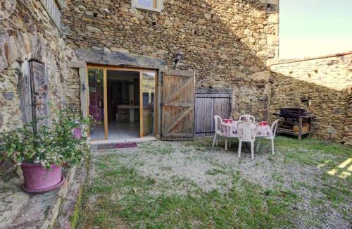 La Terrasse-sur-Dorlay Casa | Gîtes au cœur du Parc du Pilat, parfait pour les familles et amateurs d'activités en plein air - FR-1-496-72