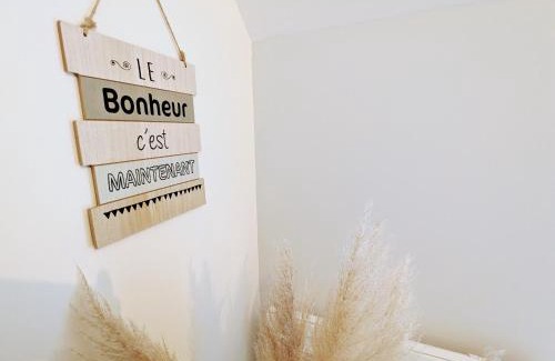 Faverolles Casa | Gîtes de charme avec jacuzzi, piscine chauffée, et activités familiales près du Zoo de Beauval et des Châteaux - FR-1-591-566