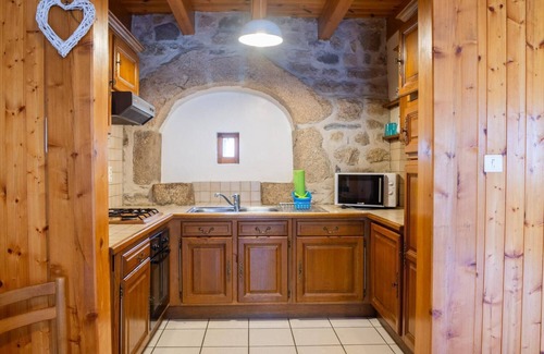 Chaulhac Casa | Gîtes de France 6/7 people 3 bedrooms