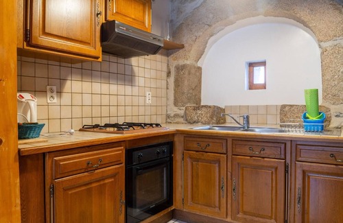 Chaulhac Casa | Gîtes de France 6/7 people 3 bedrooms
