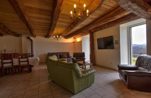 Marchastel Casa | Gîtes du Chênelong Cantal