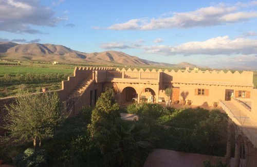 Sidi Bouhria Casa | Gîtes piscine et hébergements Ksar Montana