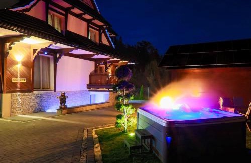 Poronin Casa | GÓRALSKA VILLA APARTAMENTY Z JACUZZI & HOME SPA & Zakopane